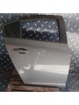 Puerta Trasera Derecha [Chevrolet Cruze 2.0D 2011]