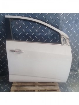 Puerta Delantera Derecha [Chevrolet Sonic 2012]