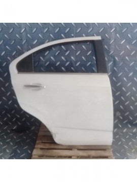 Puerta Trasera Derecha [Chevrolet Sonic 2012]